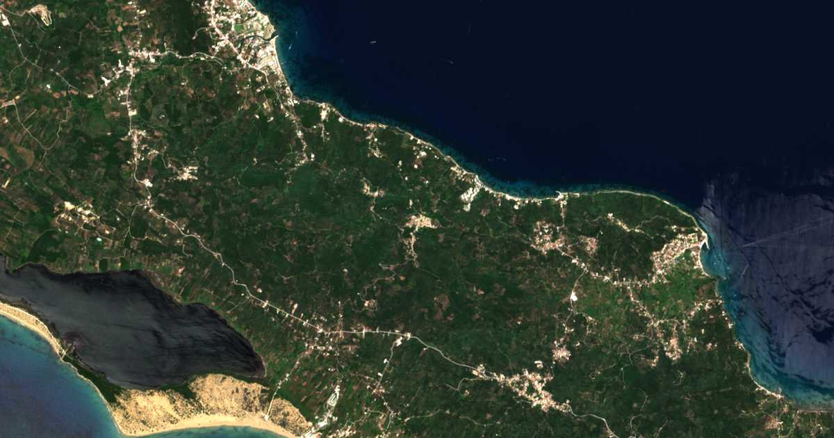 Satellitenkarte von Chlomos