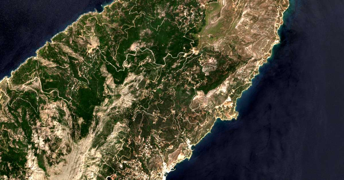 Satellitenkarte von Kountoumás