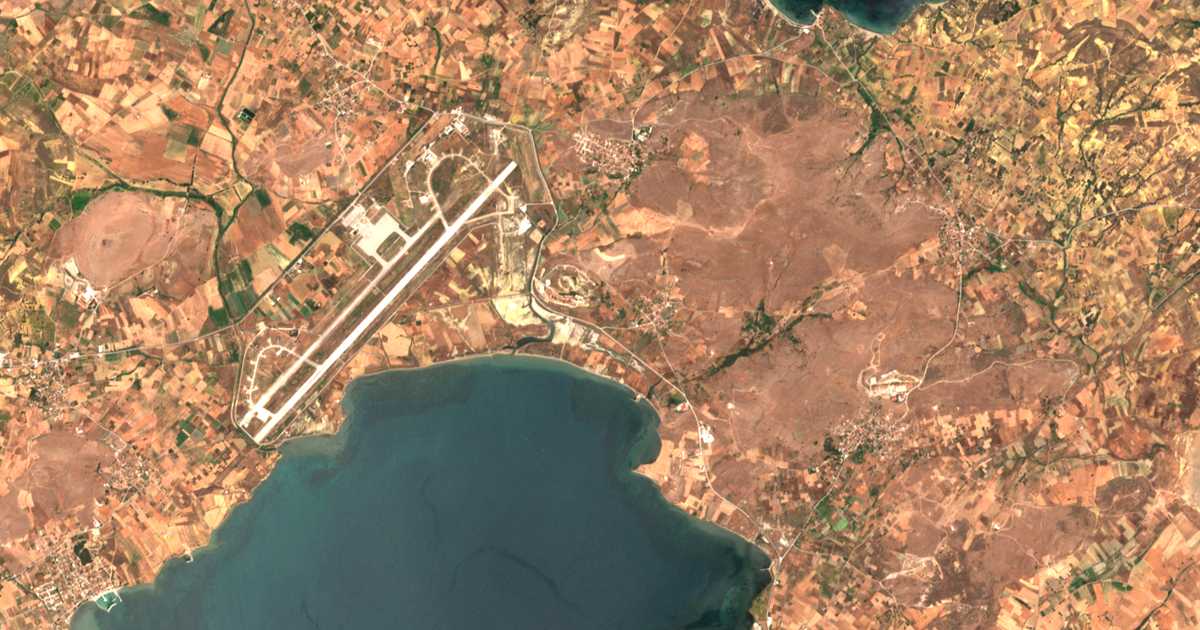 Satellitenkarte von Anemóessa