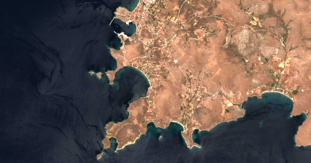 Satellitenkarte von Paralía Platéos
