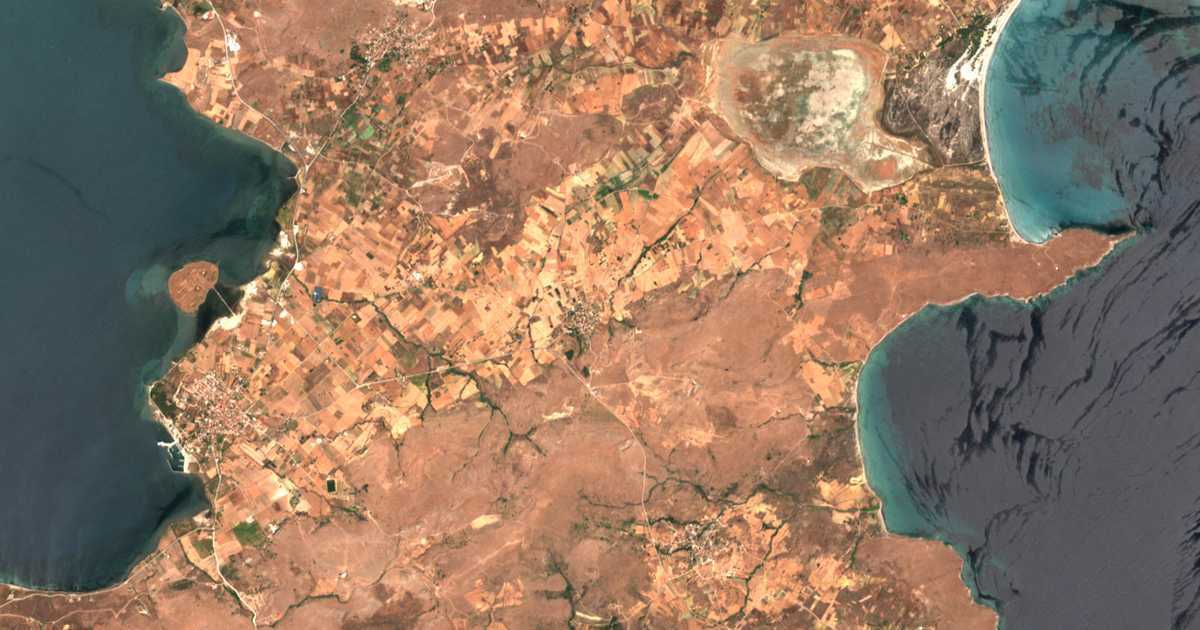 Satellitenkarte von Roussopoúlion