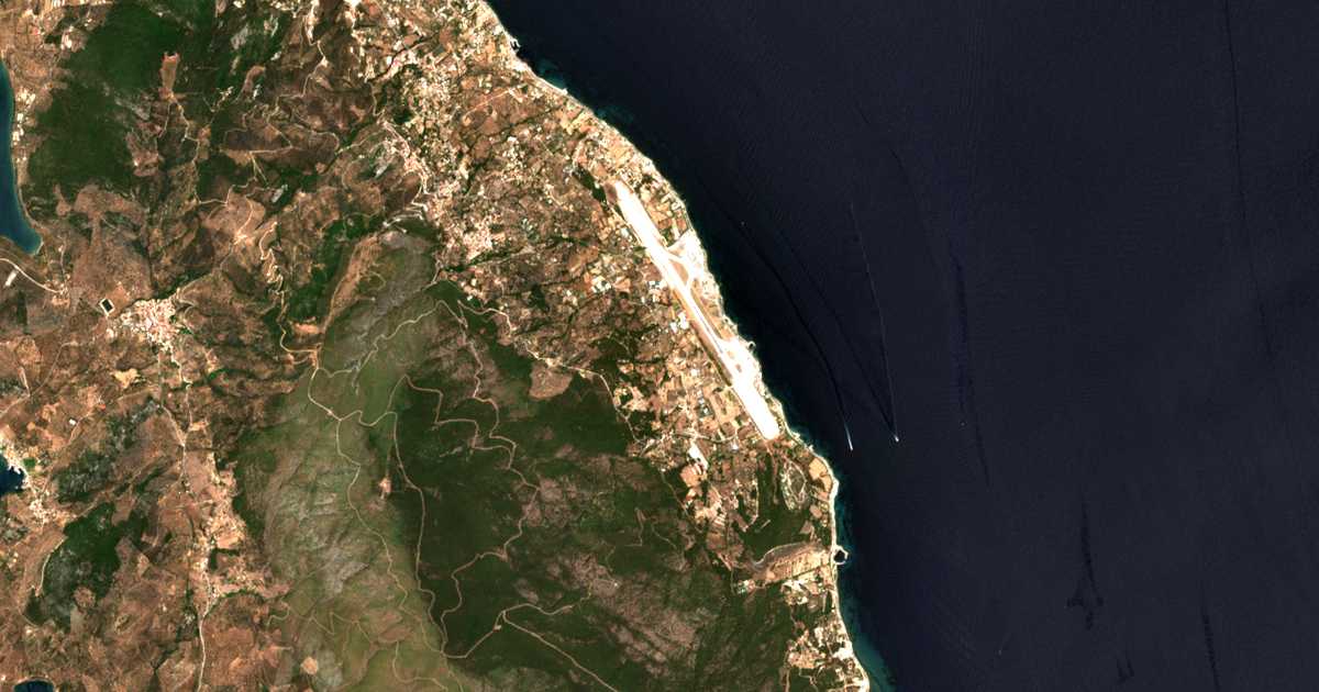 Satellitenkarte von Agía Paraskeví