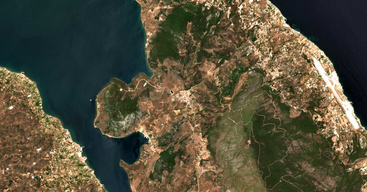Satellitenkarte von Loutrá