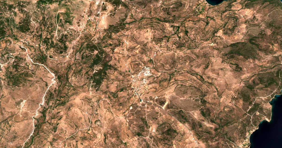 Satellitenkarte von Taxiárches