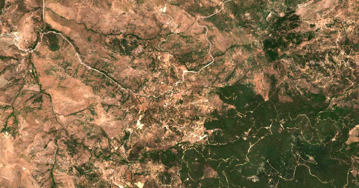 Satellitenkarte von Vatoússa