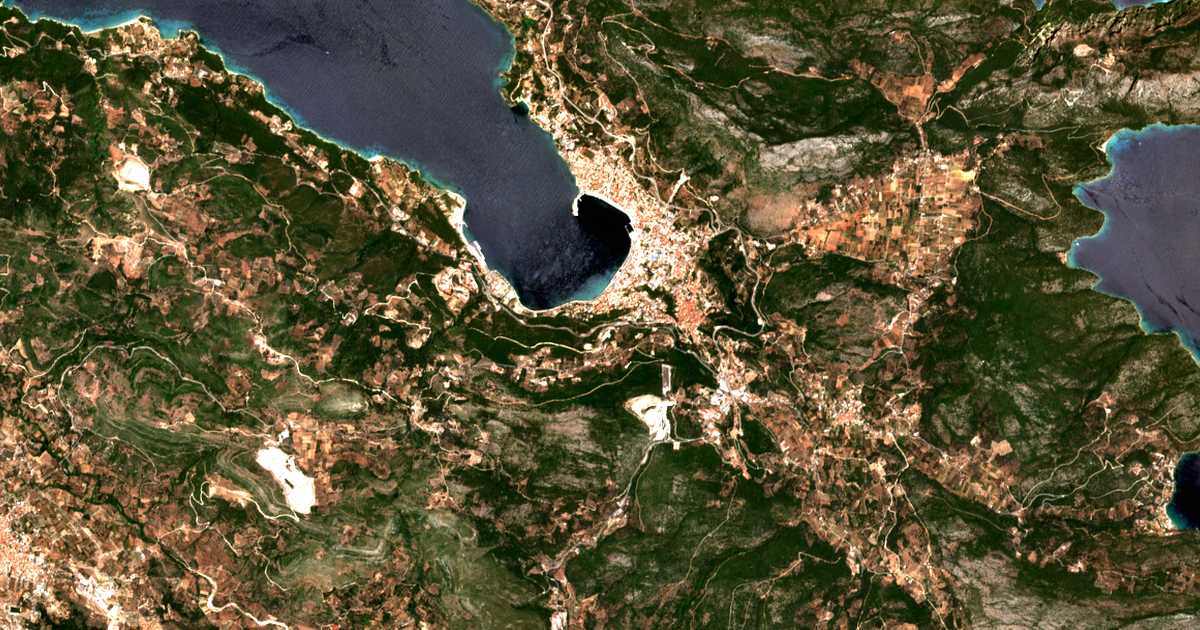 Satellitenkarte von Koumariónas