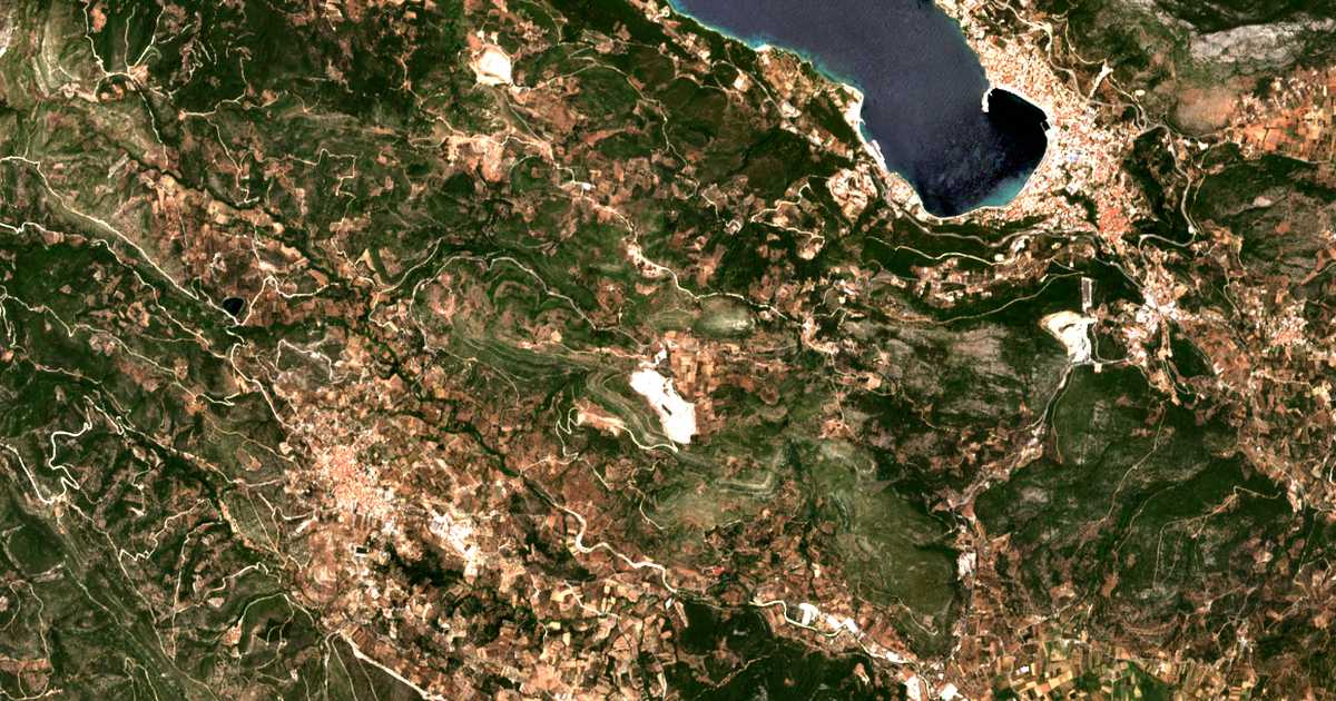 Satellitenkarte von Zervoú