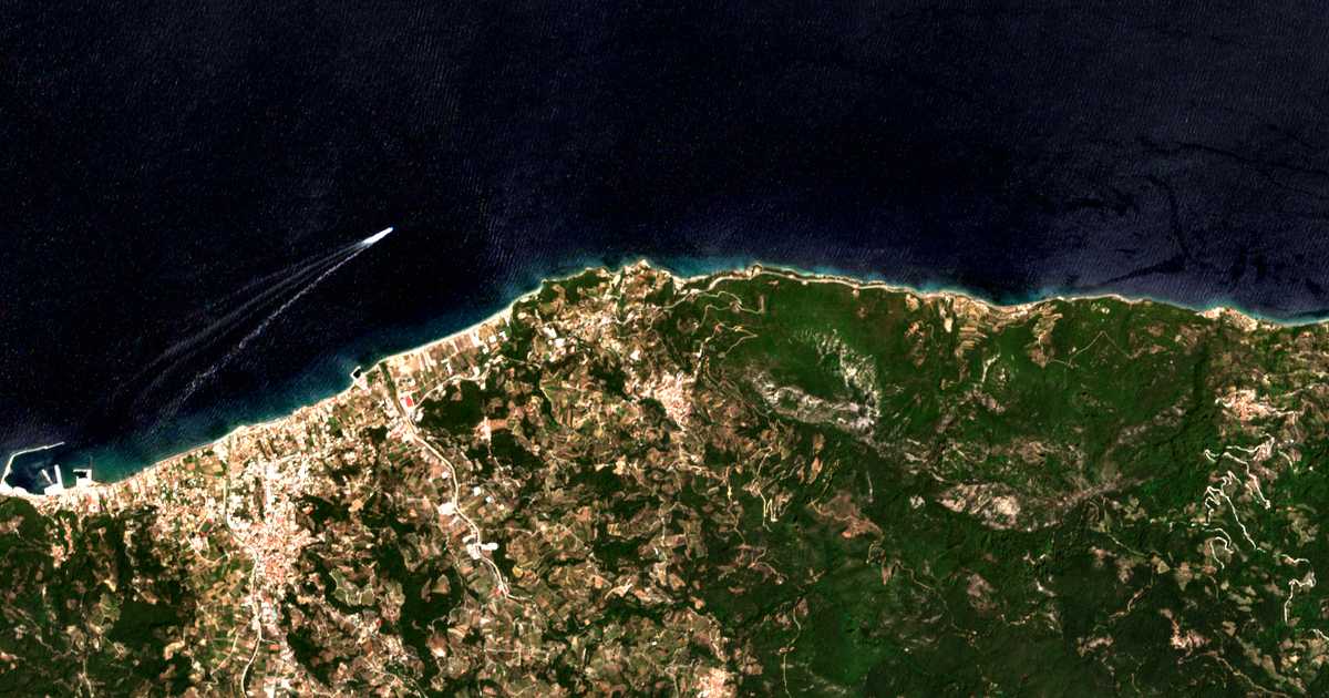Satellitenkarte von Ágios Ilías