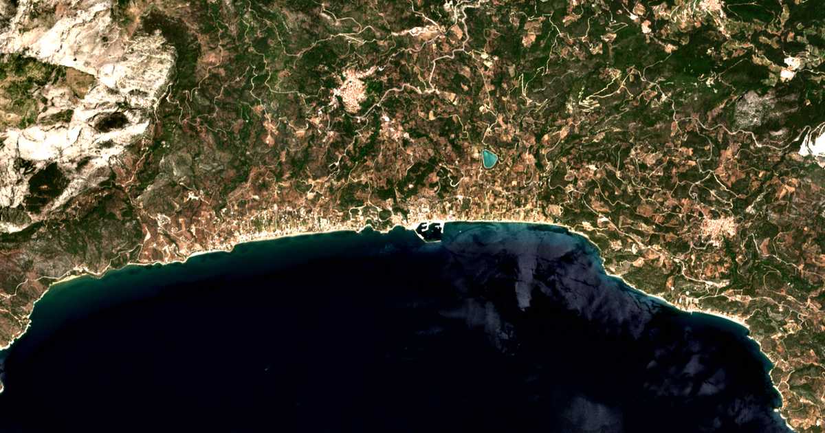 Satellitenkarte von Ormos Marathokambou