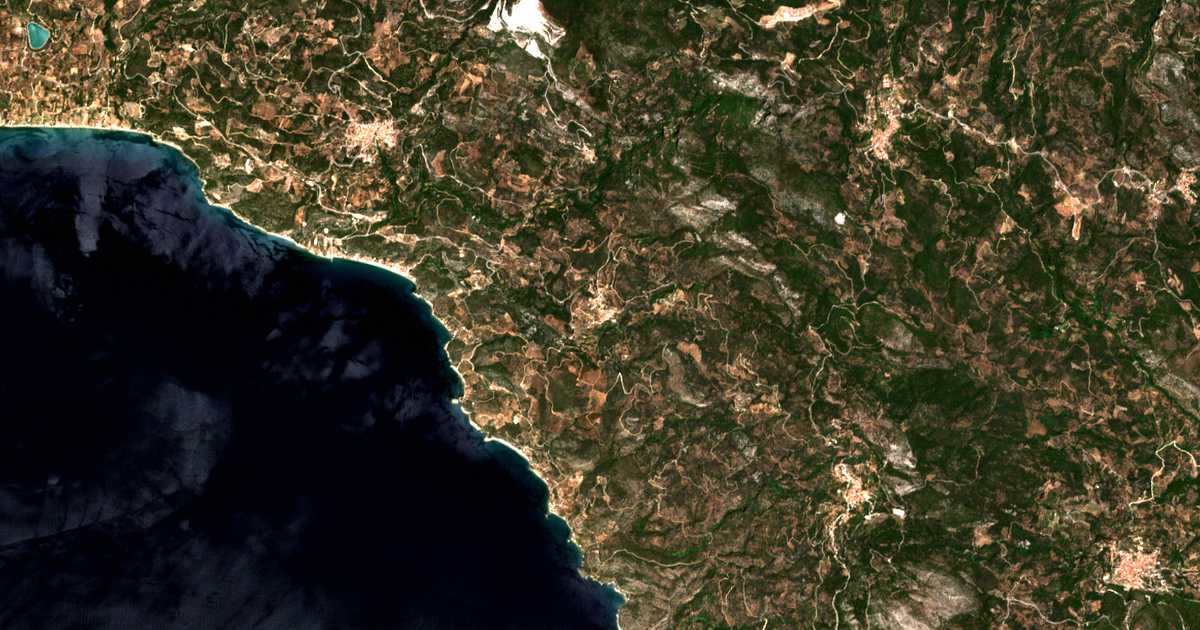 Satellitenkarte von Skoureika