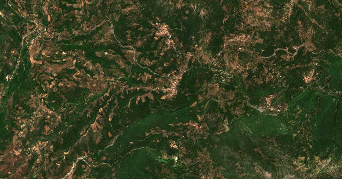 Satellitenkarte von Kalliánion