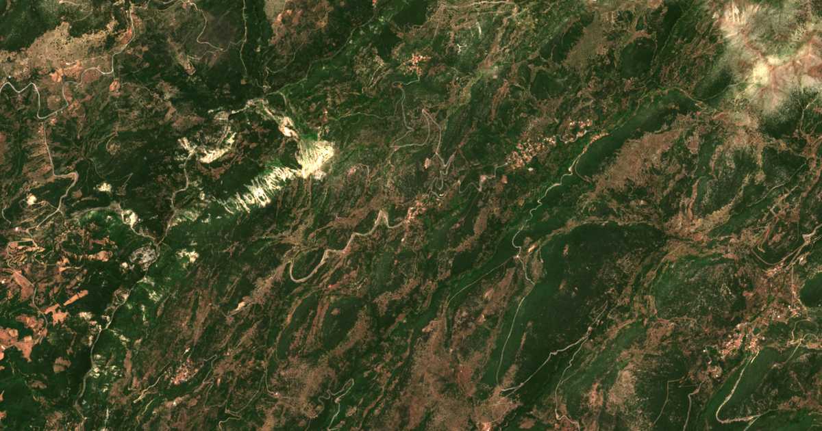 Satellitenkarte von Kardarítsion