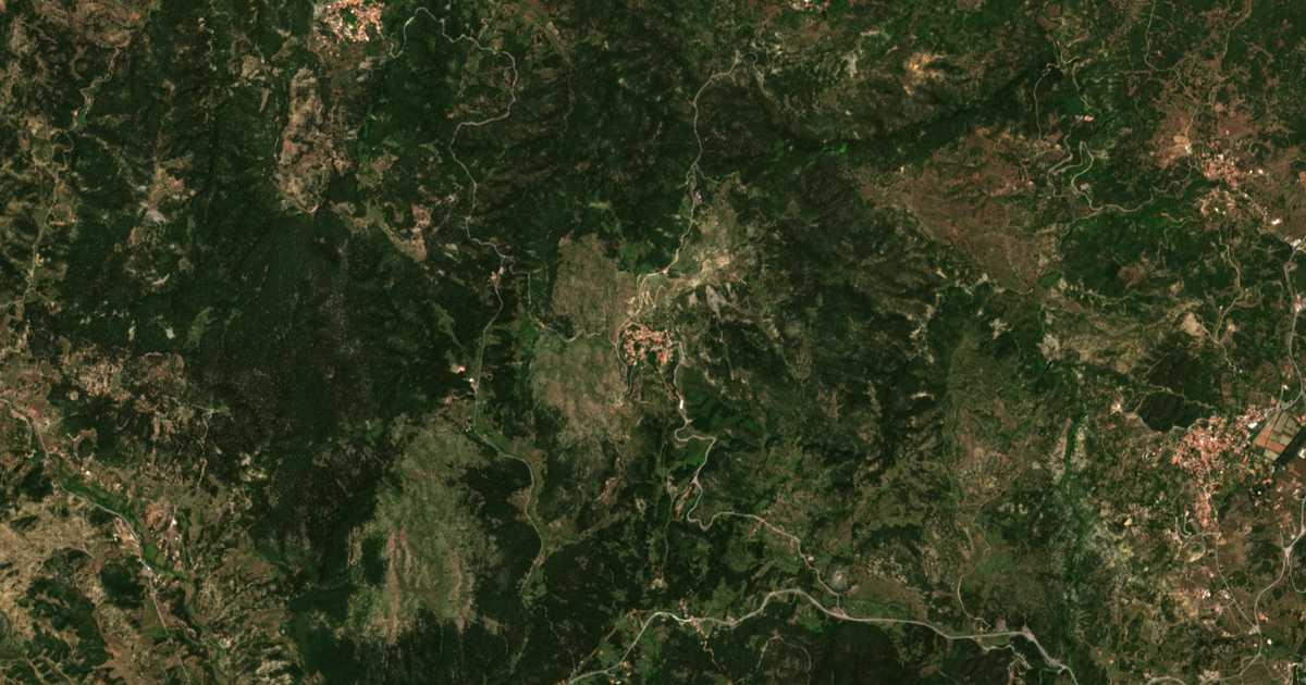 Satellitenkarte von Magoúliana