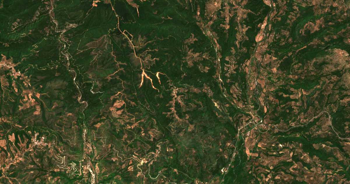 Satellitenkarte von Ráchai