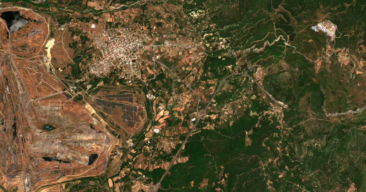 Satellitenkarte von Perivolia