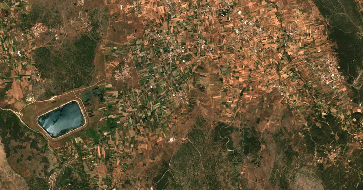Satellitenkarte von Kamárion