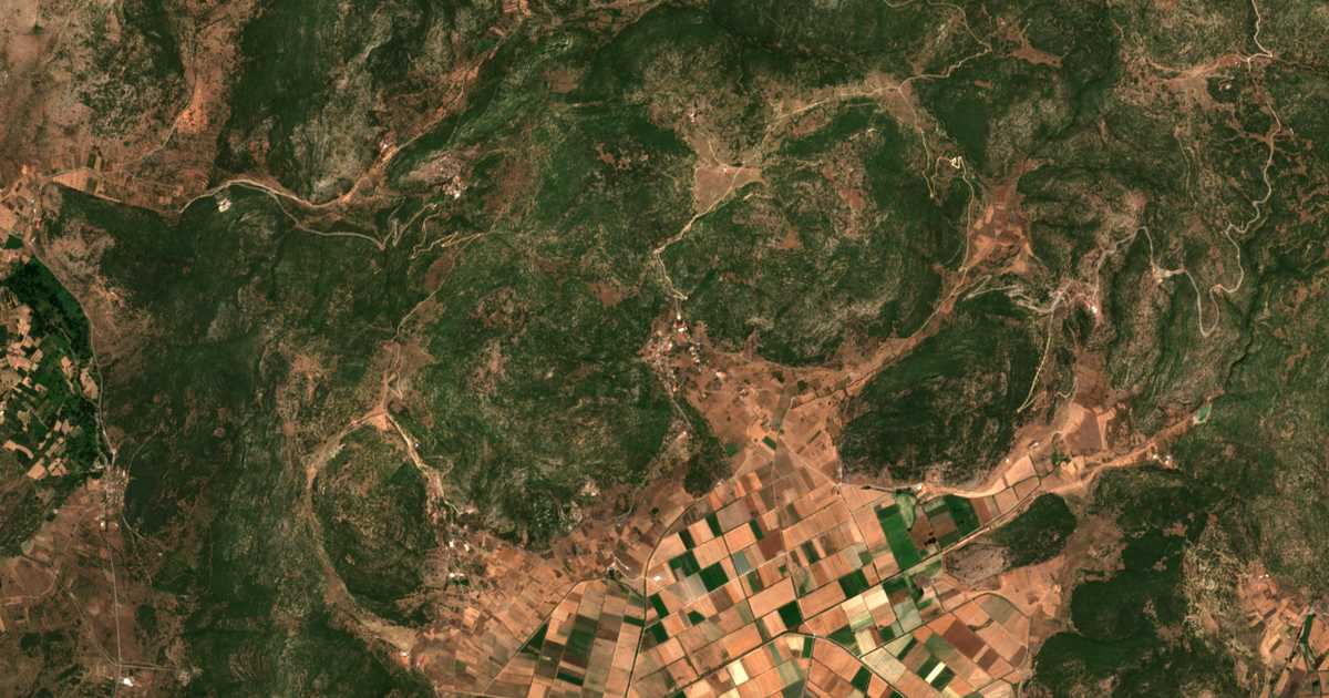 Satellitenkarte von Límni
