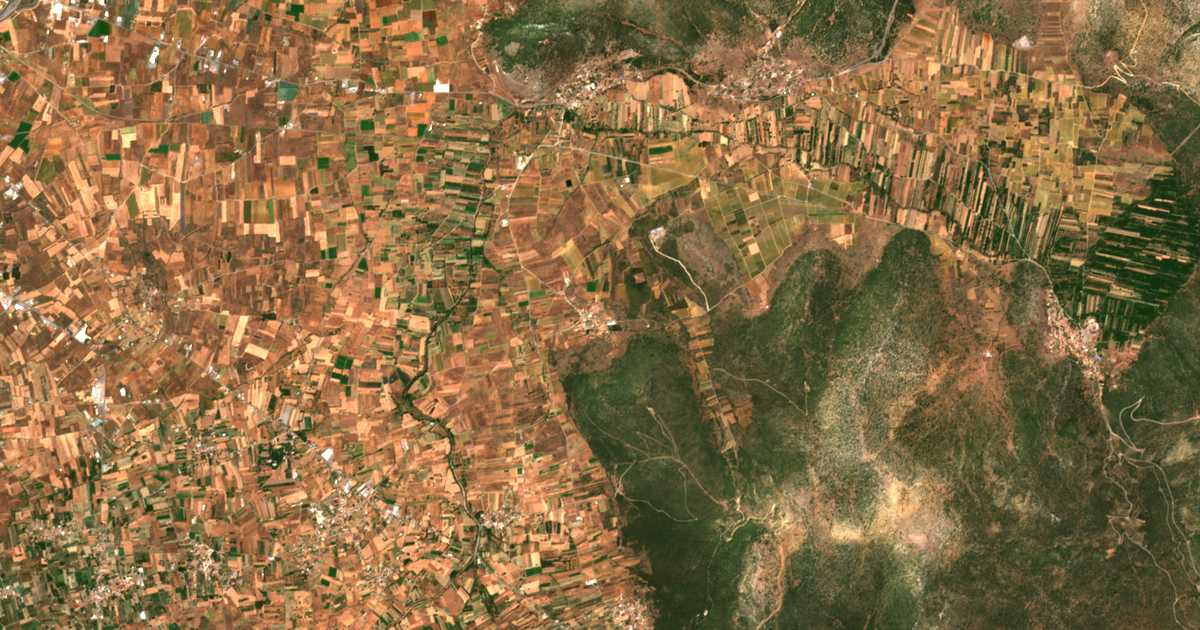 Satellitenkarte von Lithovoúnia
