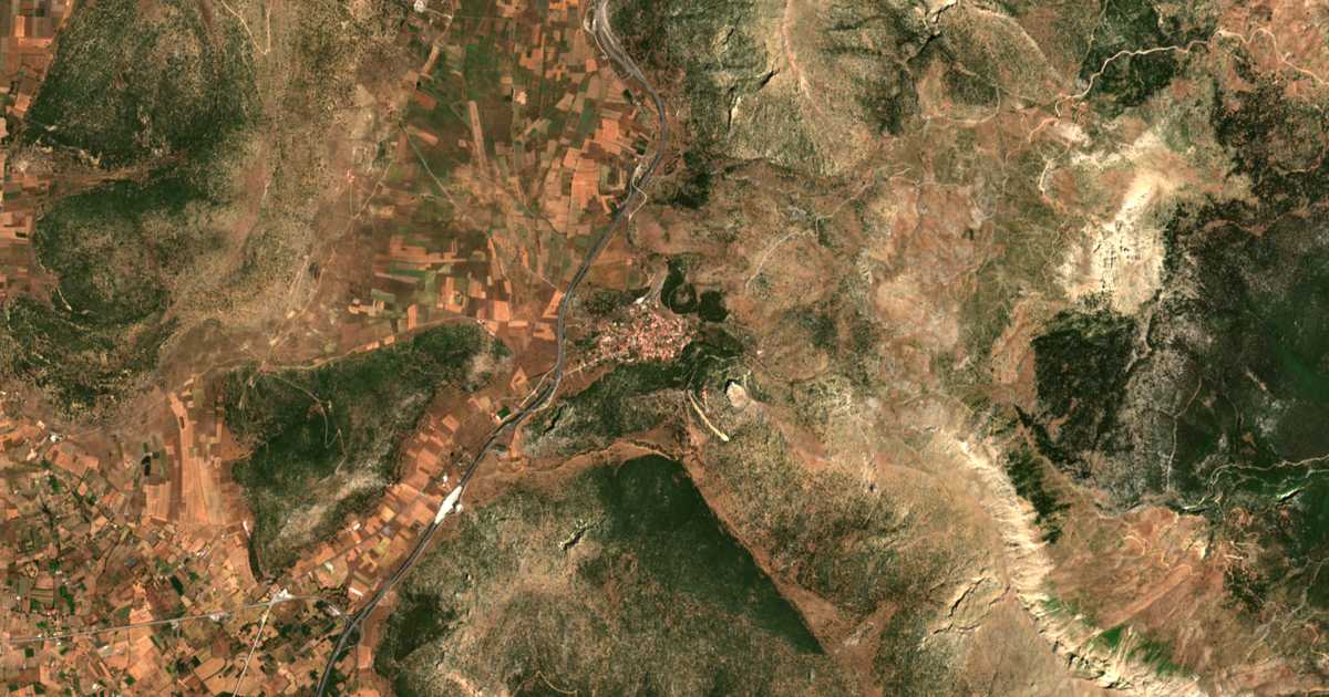 Satellitenkarte von Nestani