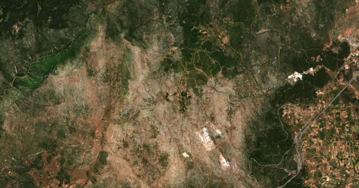 Satellitenkarte von Valtétsion