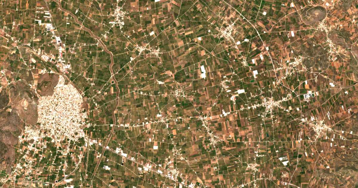Satellitenkarte von Kourtákion