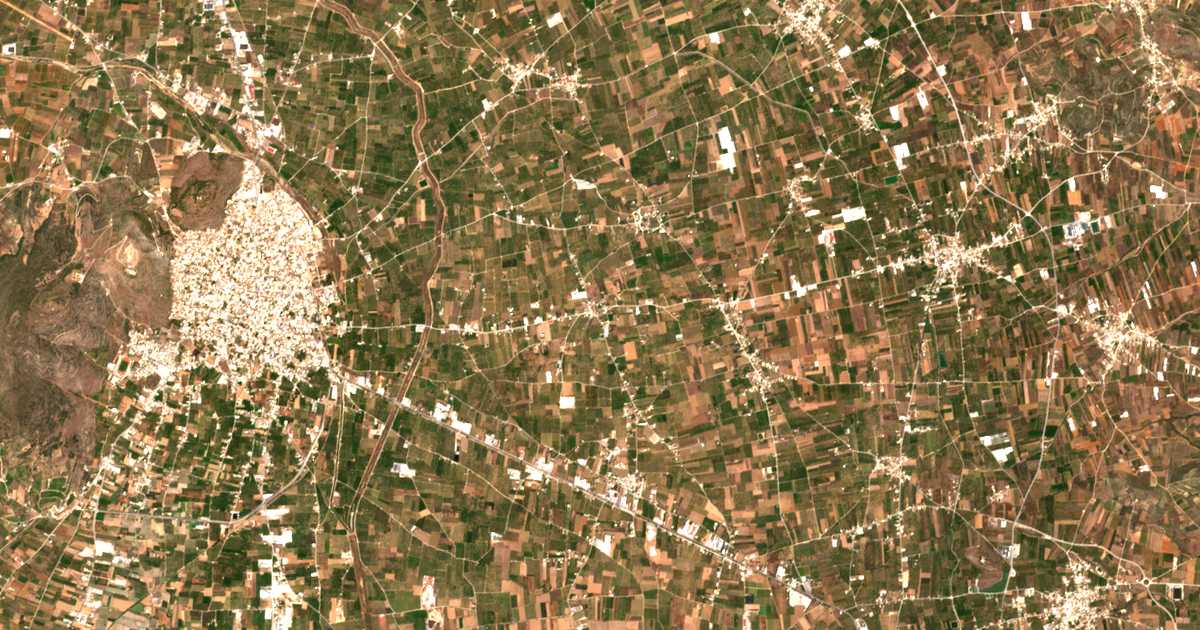 Satellitenkarte von Pyrgélla