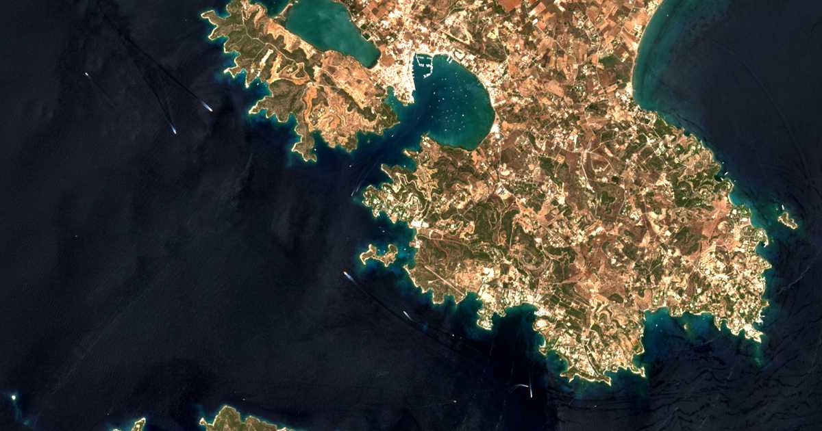 Satellitenkarte von Chinítsa