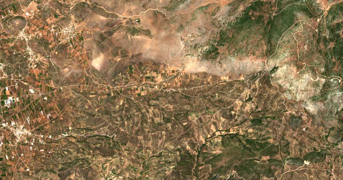 Satellitenkarte von Amarianós