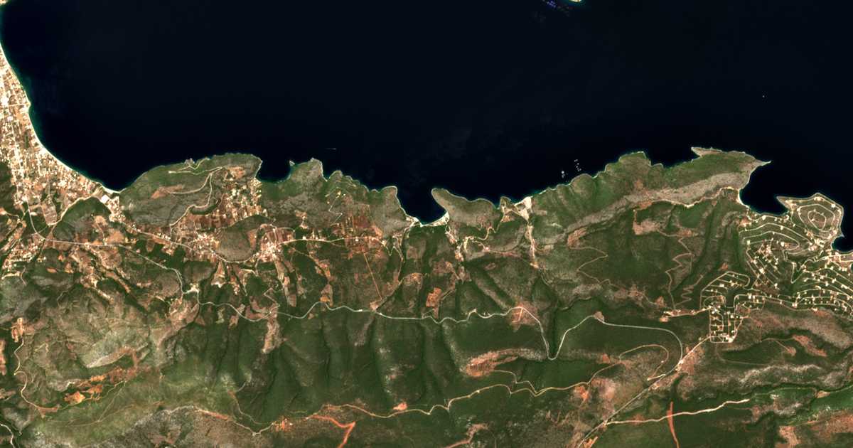 Satellitenkarte von Arakoúkia