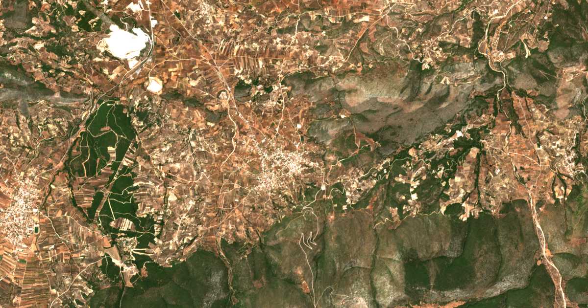 Satellitenkarte von Athíkia