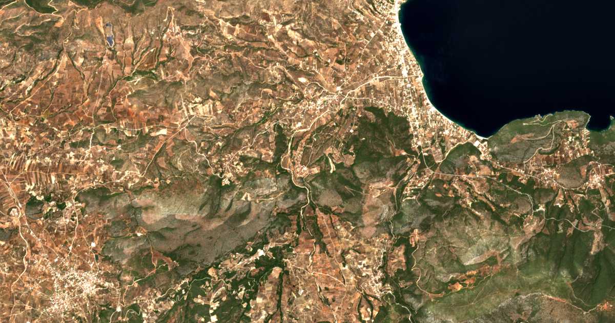 Satellitenkarte von Ntrássa