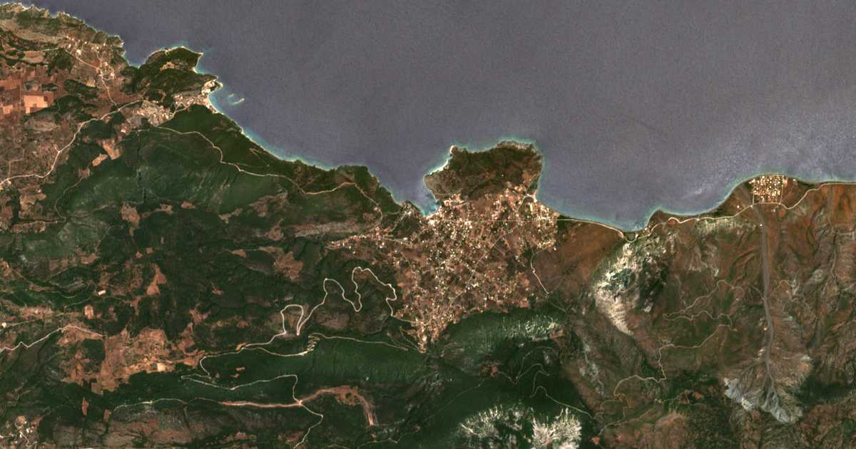 Satellitenkarte von Agía Sotíra