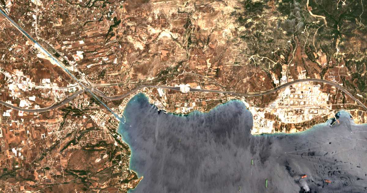Satellitenkarte von Ágios Charálampos