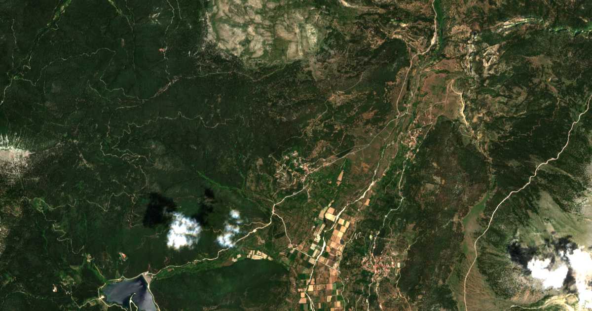 Satellitenkarte von Feneós