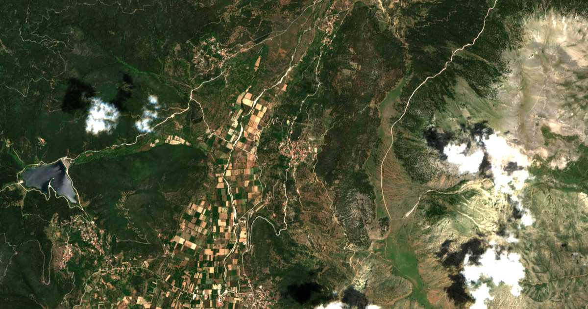 Satellitenkarte von Gkoúra