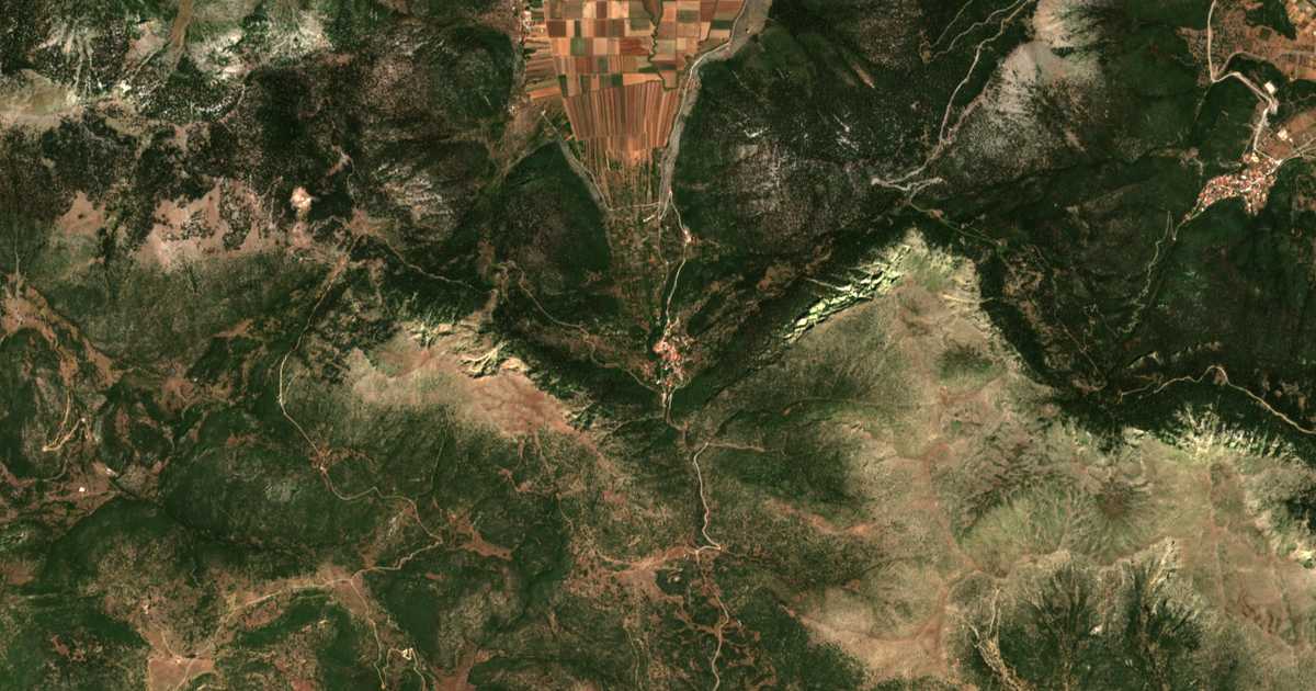 Satellitenkarte von Mátion