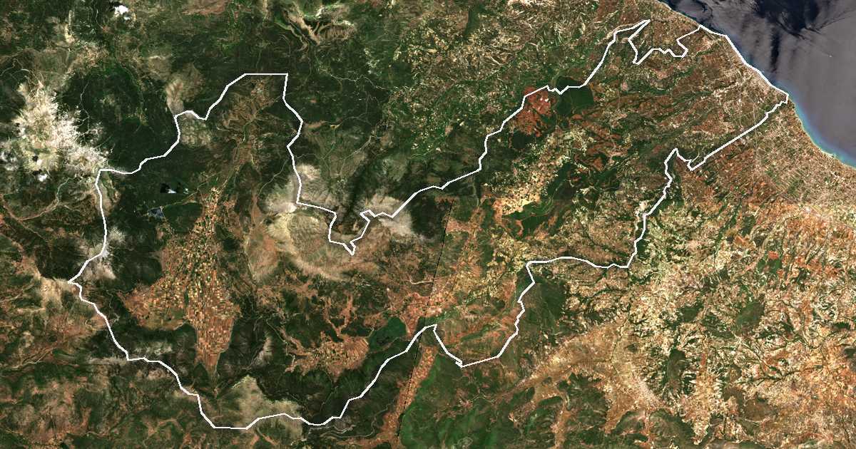 Satellitenbild mit eingezeichneter Grenze: Sikyona
