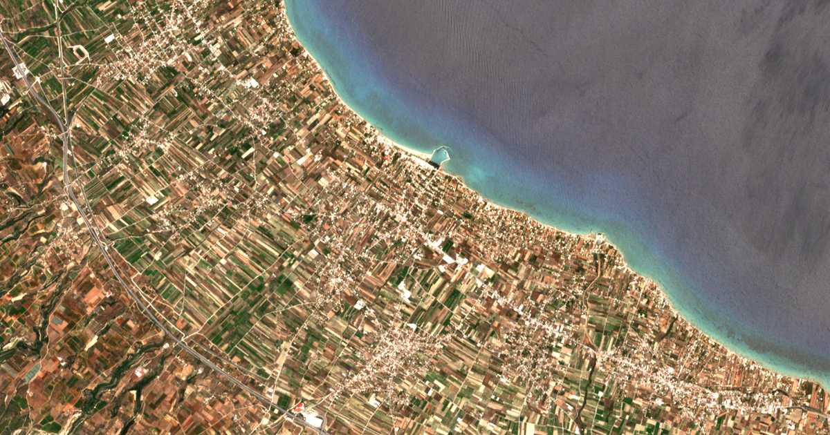 Satellitenkarte von Vrachátion