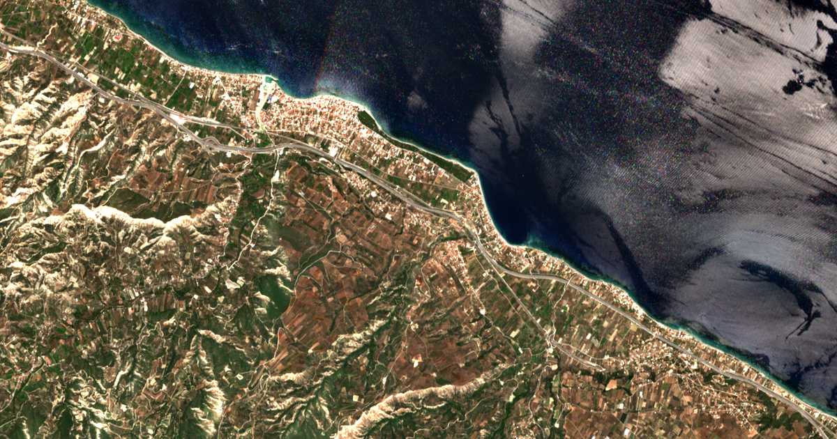 Satellitenkarte von Kariótika