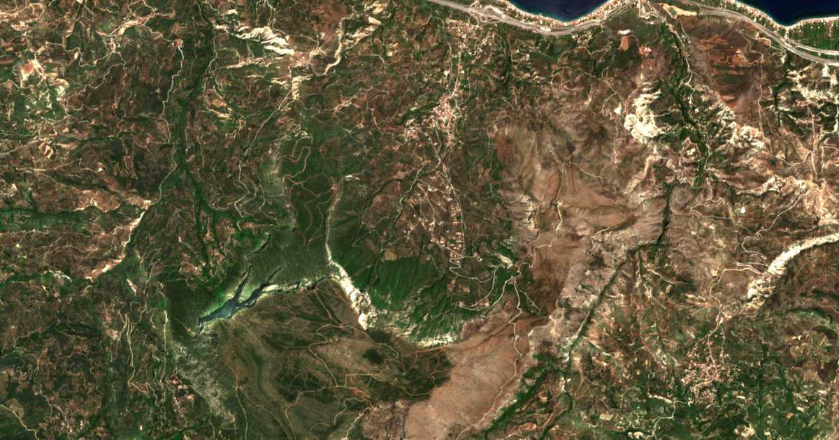 Satellitenkarte von Koumariás