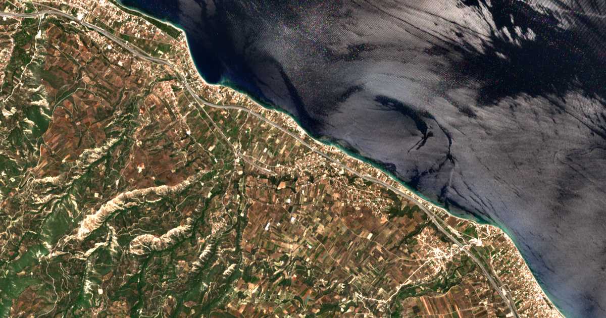 Satellitenkarte von Melíssion