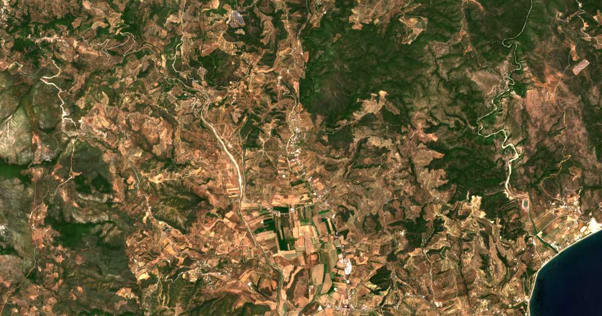 Satellitenkarte von Aigíai
