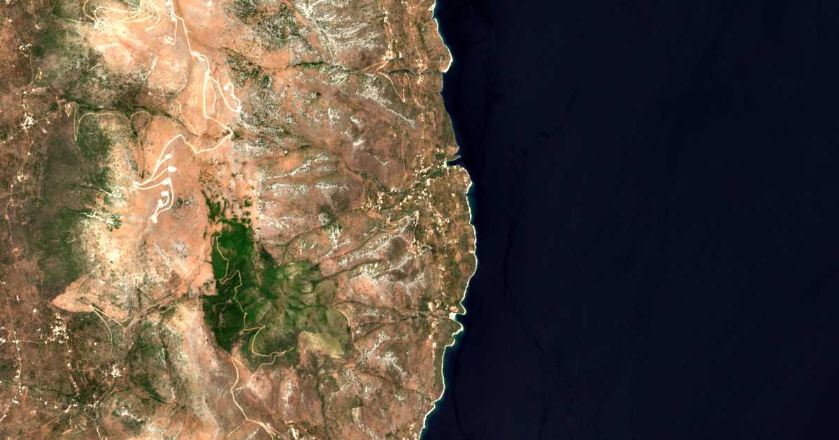 Satellitenkarte von Éxo Nýmfion