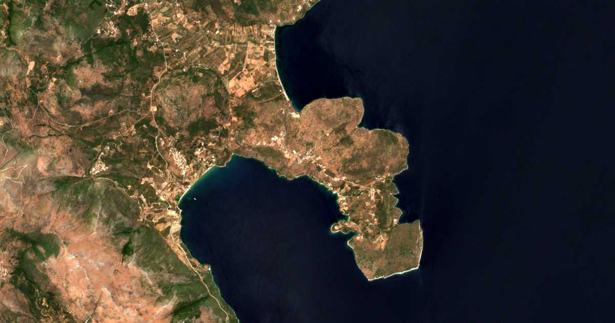 Satellitenkarte von Kalývia