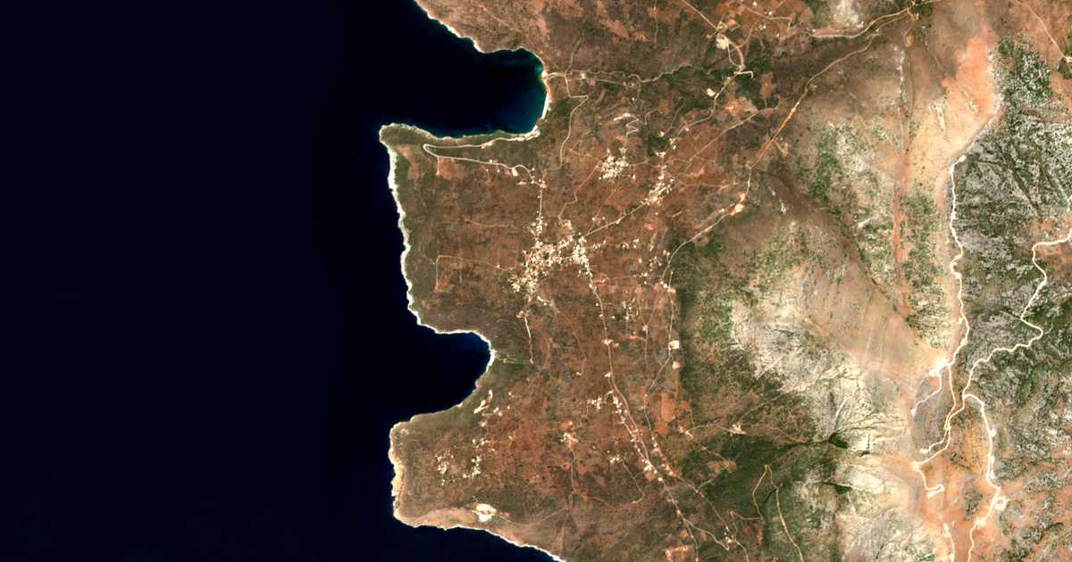 Satellitenkarte von Pýrgos Diroú