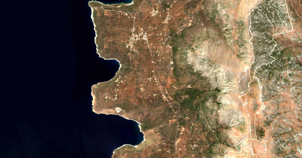 Satellitenkarte von Triantafylliá