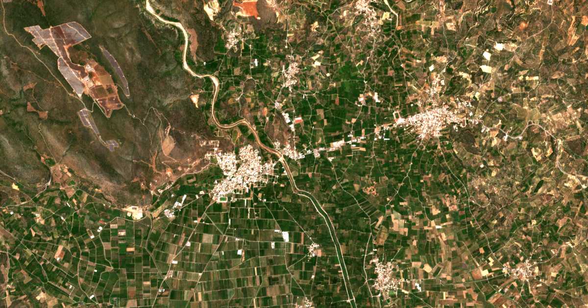 Satellitenkarte von Ágios Geórgios