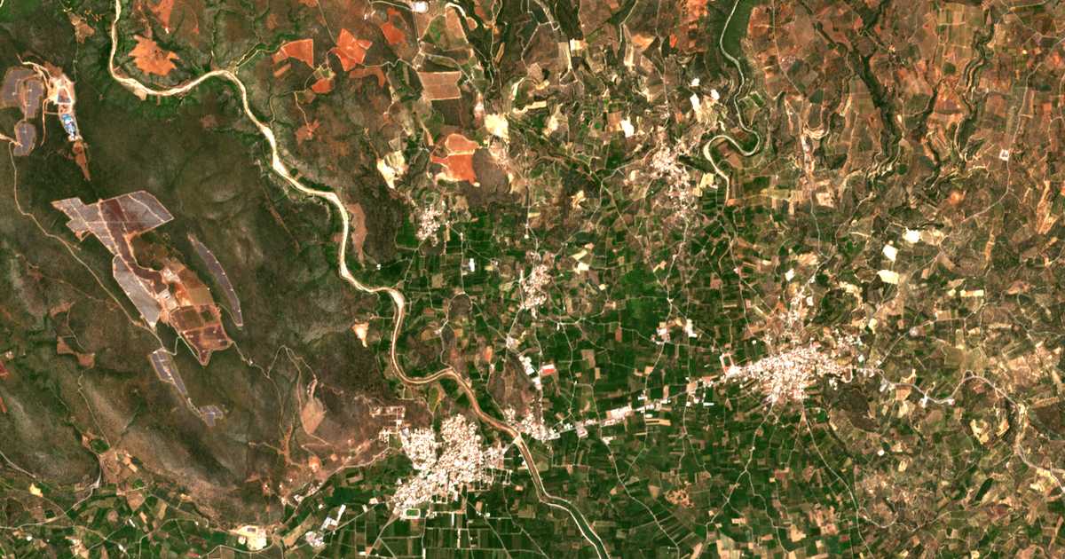 Satellitenkarte von Peristérion
