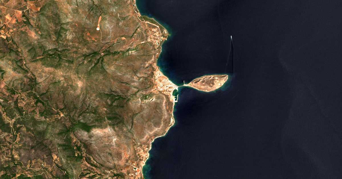 Satellitenkarte von Géfyra