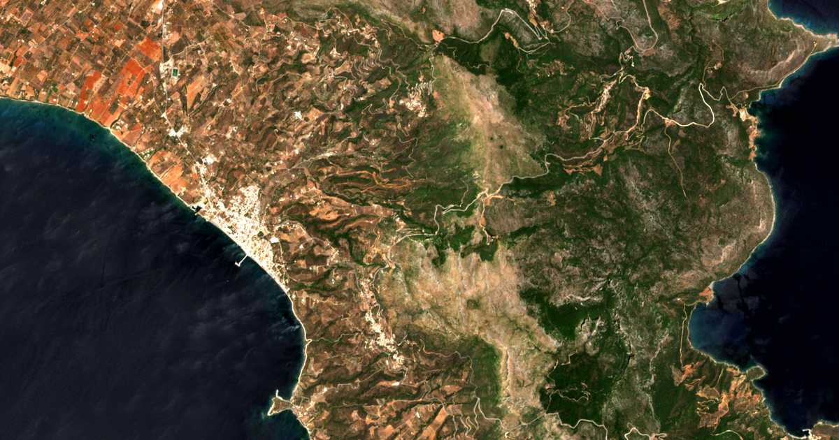 Satellitenkarte von Paradeísion